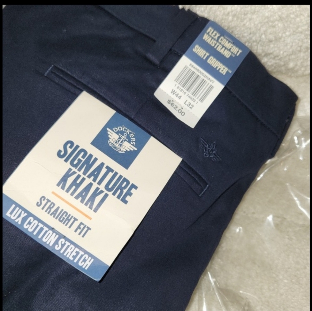 Dockers Signature Khaki Pants